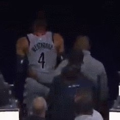 博鱼下载-球迷越界行为层出不穷 NBA发动球星呼吁文明观赛