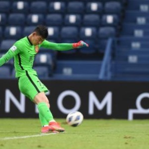 博鱼-扑点！2次封杀必进球！广州惨败战张健智成唯一亮点